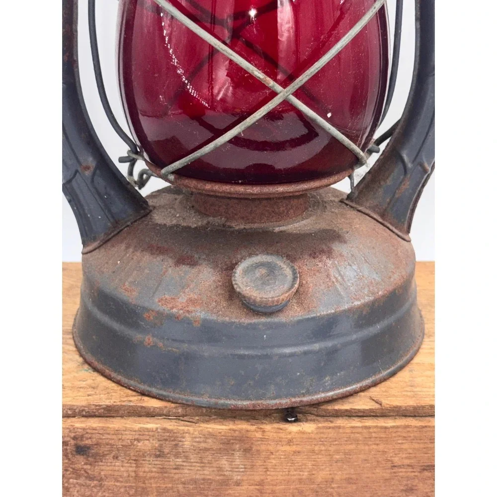 Vintage Dietz Monarch Lantern Red Fitzall Glass Globe New York USA 14 Inch